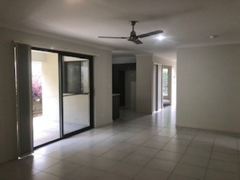 6 Summit Pde, Bahrs Scrub QLD 4207