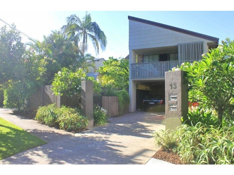 2/13 Chairlift Avenue East, Mermaid Beach QLD 4218