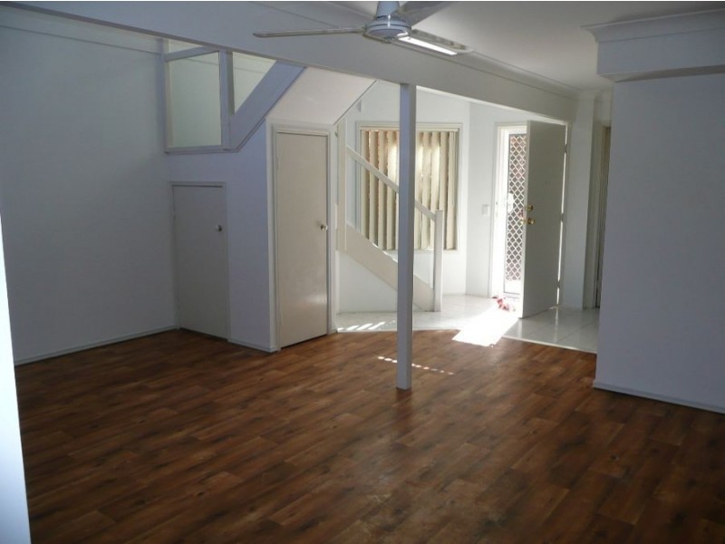 13/173 Barrier Reef Drive, Mermaid Waters QLD 4218