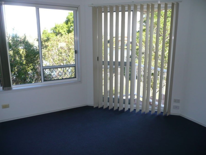 13/173 Barrier Reef Drive, Mermaid Waters QLD 4218