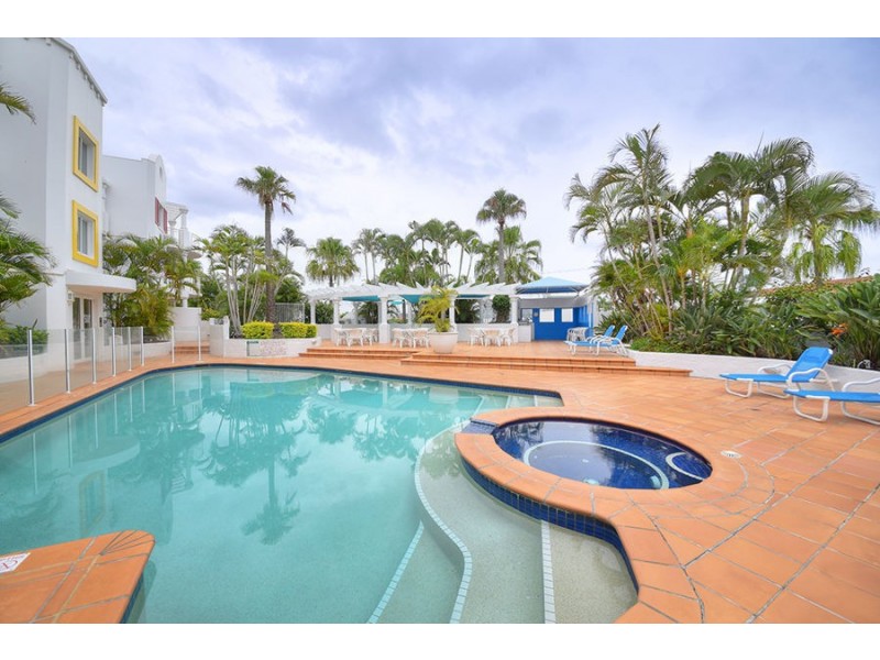 25/28 Chairlift Avenue, Miami QLD 4220