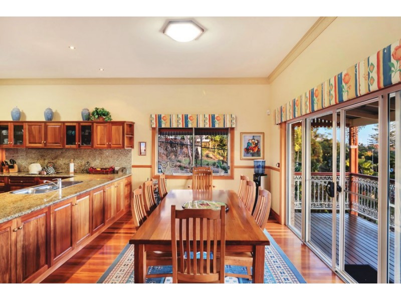 5 Kootingal Street, Ashmore QLD 4214