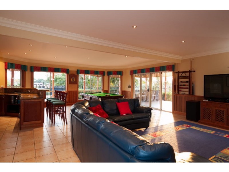 5 Kootingal Street, Ashmore QLD 4214