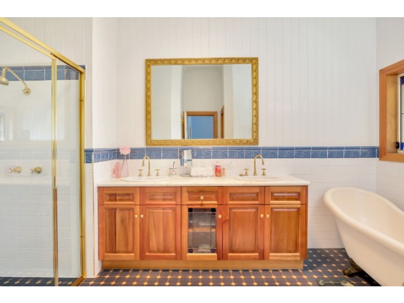 5 Kootingal Street, Ashmore QLD 4214