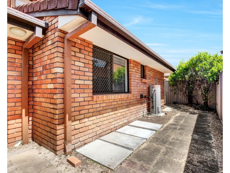 42/172 Barrier Reef Drive, Mermaid Waters QLD 4218