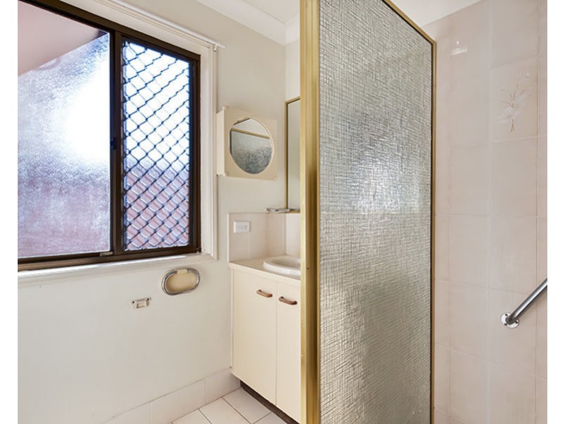 42/172 Barrier Reef Drive, Mermaid Waters QLD 4218