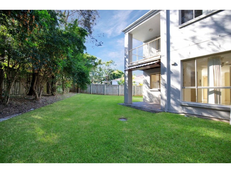 3/113-115 Arundel Drive, Arundel QLD 4214