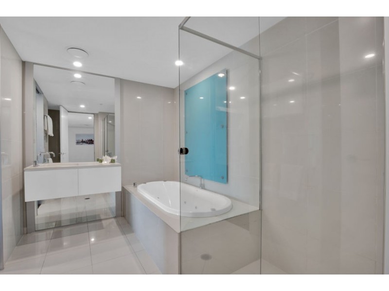 3602 9 Hamilton Avenue, Surfers Paradise QLD 4217