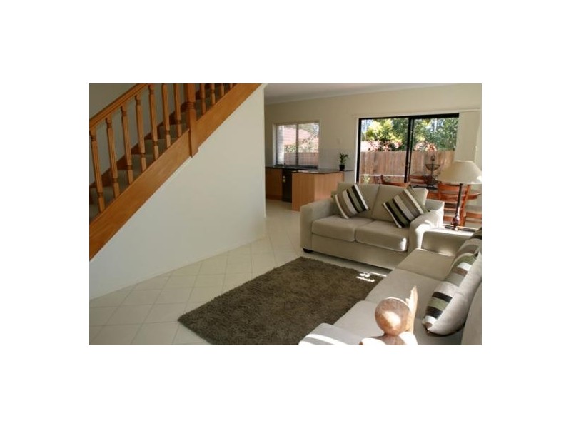Ashmore QLD 4214