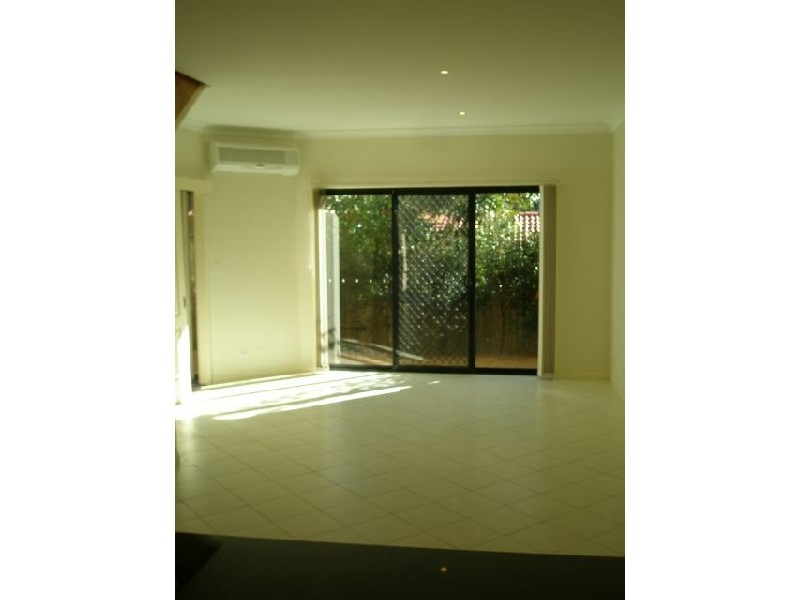 Ashmore QLD 4214