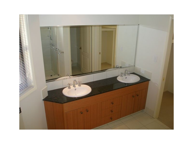 Ashmore QLD 4214