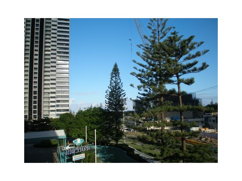 Broadbeach QLD 4218