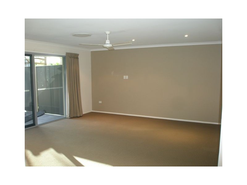 Broadbeach Waters QLD 4218