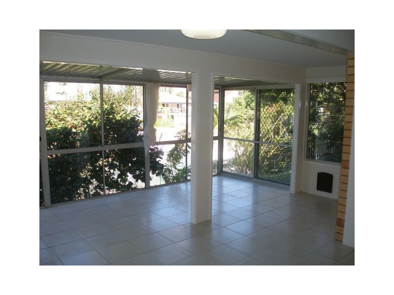 Broadbeach Waters QLD 4218