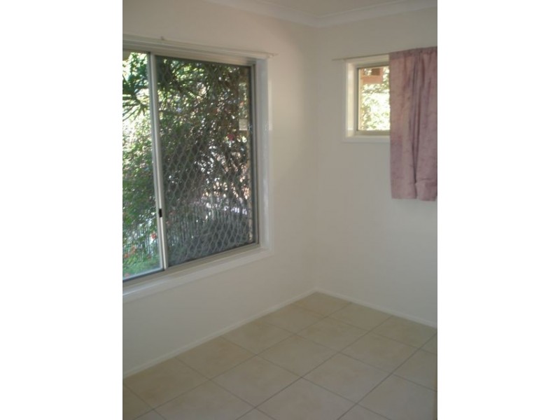 Broadbeach Waters QLD 4218