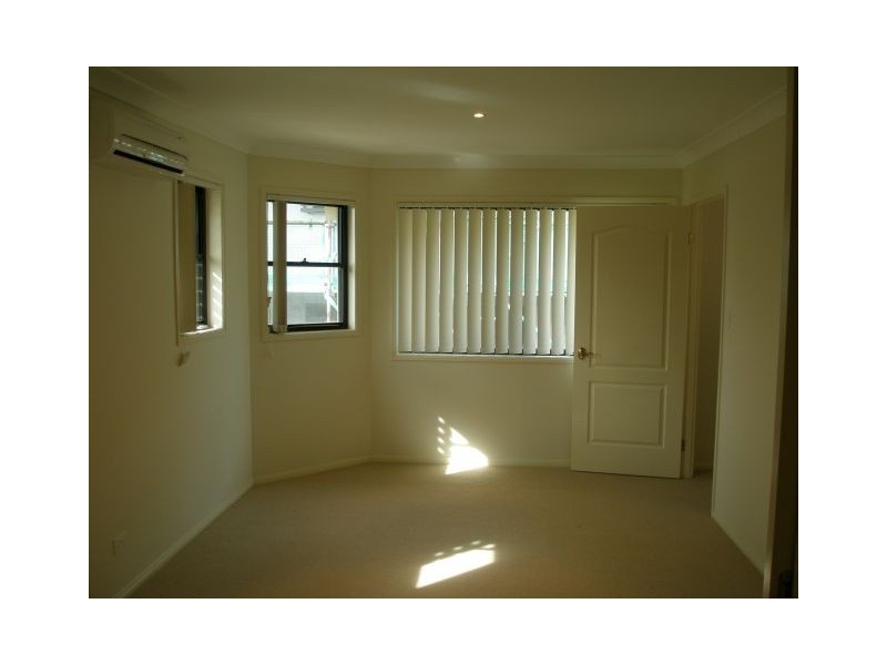 Ashmore QLD 4214