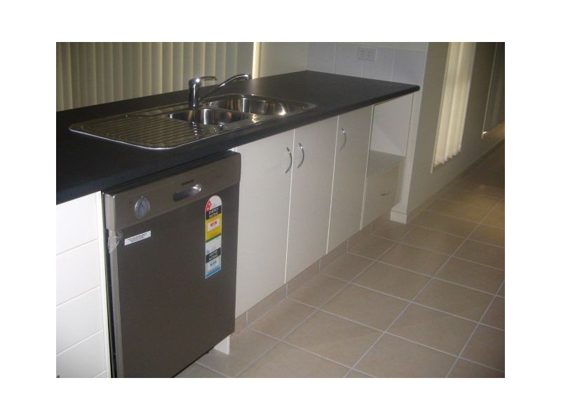 Pacific Pines QLD 4211