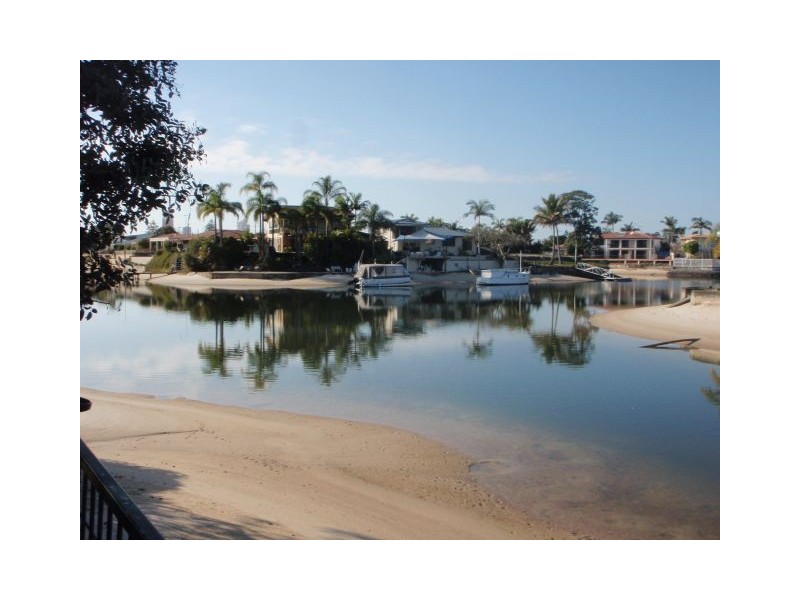 Broadbeach Waters QLD 4218