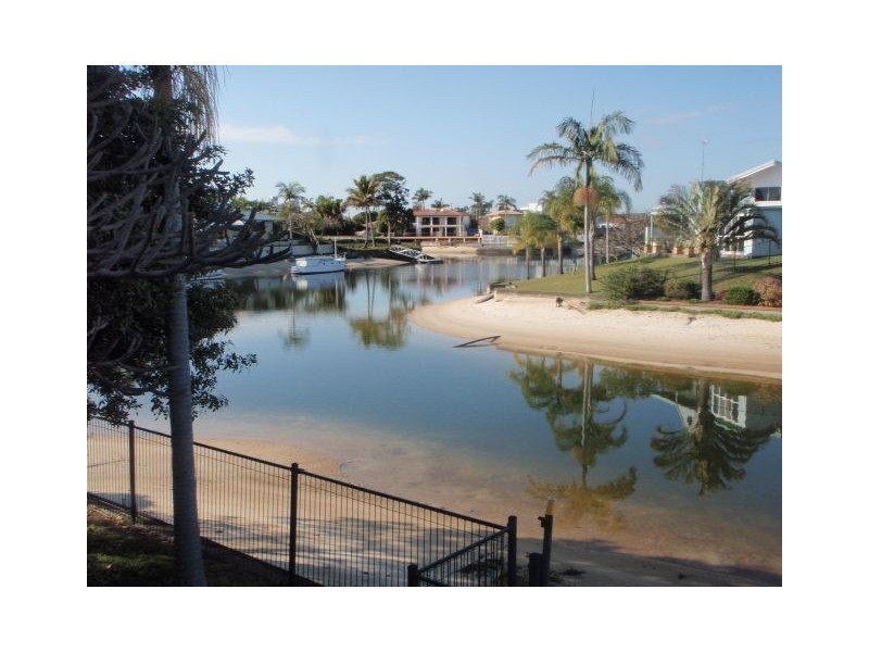 Broadbeach Waters QLD 4218