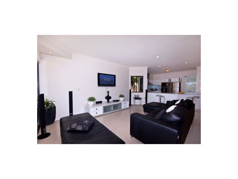 65 Bollard Circuit, Clear Island Waters QLD 4226