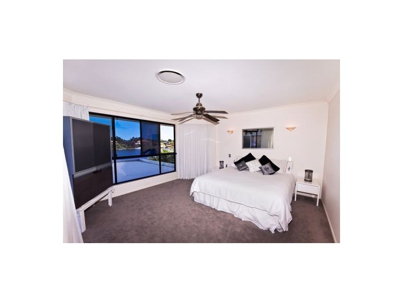 65 Bollard Circuit, Clear Island Waters QLD 4226