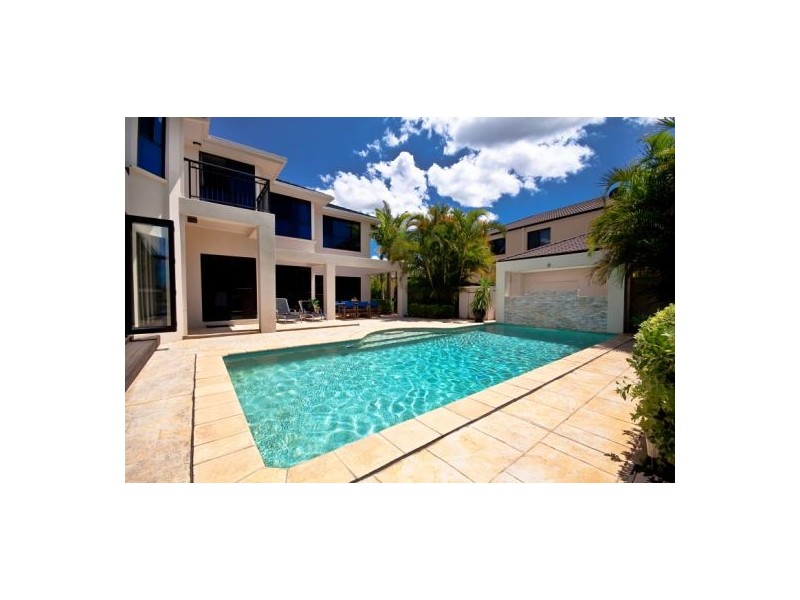 65 Bollard Circuit, Clear Island Waters QLD 4226