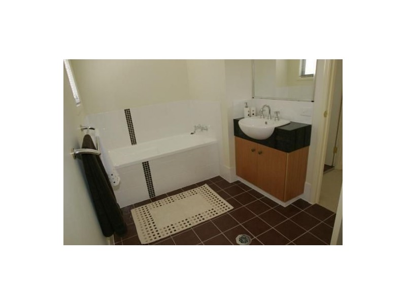 Ashmore QLD 4214