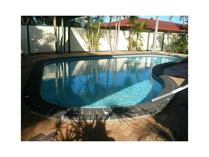 Broadbeach Waters QLD 4218