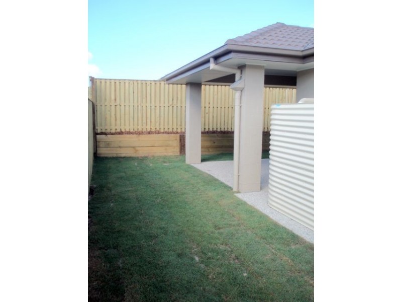 Pacific Pines QLD 4211