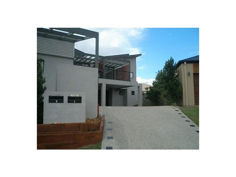 1/2 Palma Cres, Varsity Lakes QLD 4227