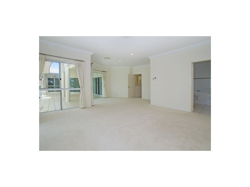 Broadbeach Waters QLD 4218
