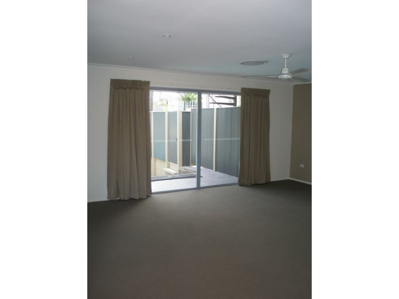 Broadbeach Waters QLD 4218