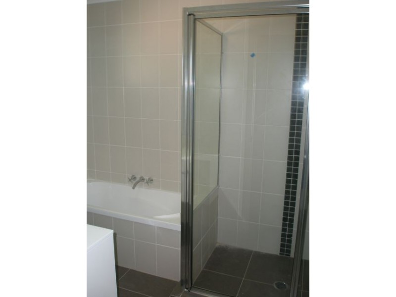 Broadbeach Waters QLD 4218