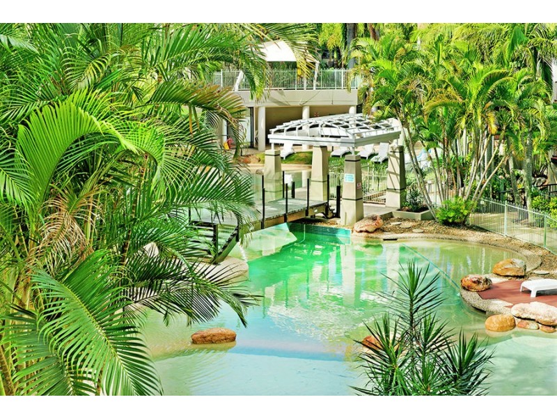 A18/1 Great Hall Drive, Nobby Beach QLD 4218