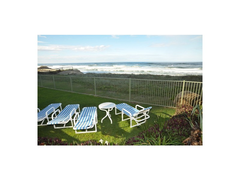 302/3555 Main Beach Parade, Main Beach QLD 4217