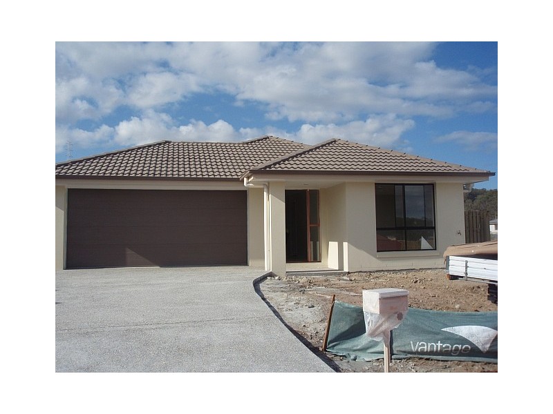 Pacific Pines QLD 4211