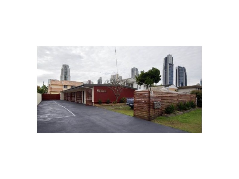 Chevron Island QLD 4217