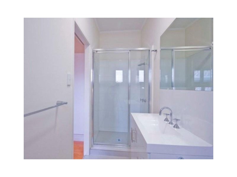 Chevron Island QLD 4217