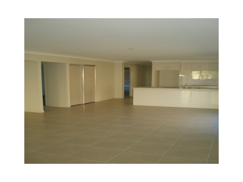 Pacific Pines QLD 4211