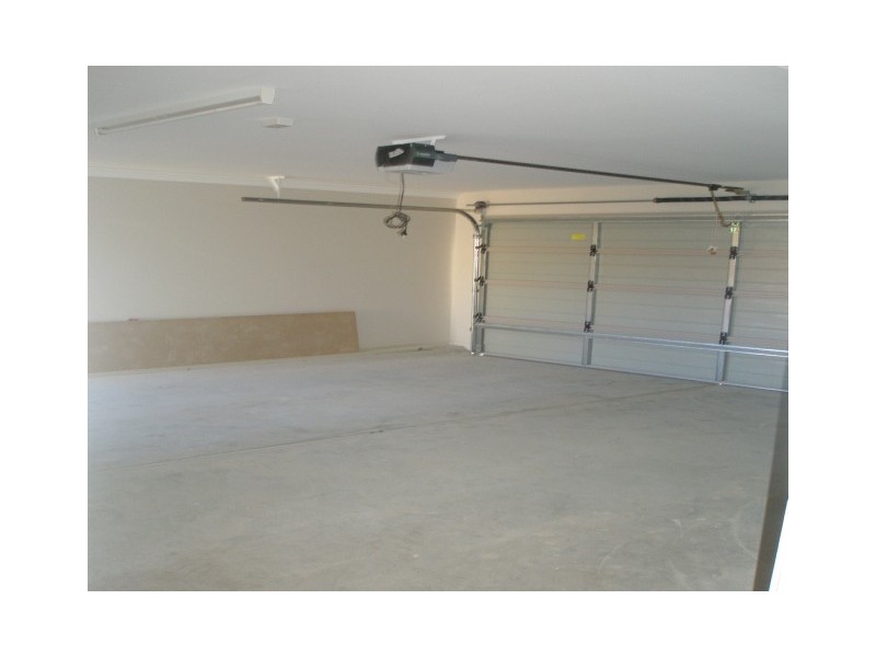 Pacific Pines QLD 4211