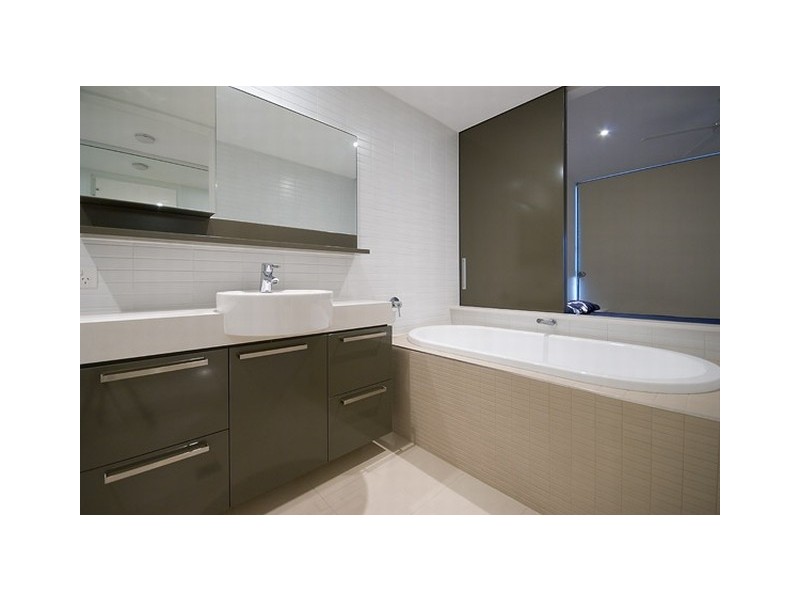 Runaway Bay QLD 4216