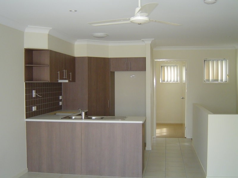 1/2 Palma Crescent, Varsity Lakes QLD 4227