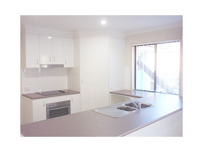 Pacific Pines QLD 4211