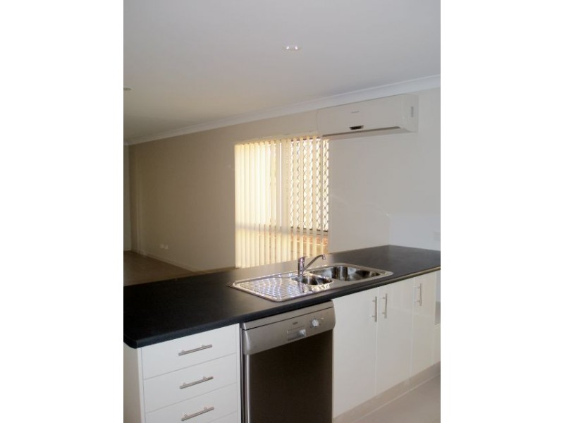 Pacific Pines QLD 4211