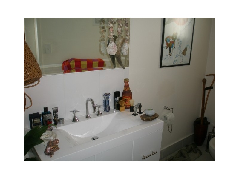 Chevron Island QLD 4217