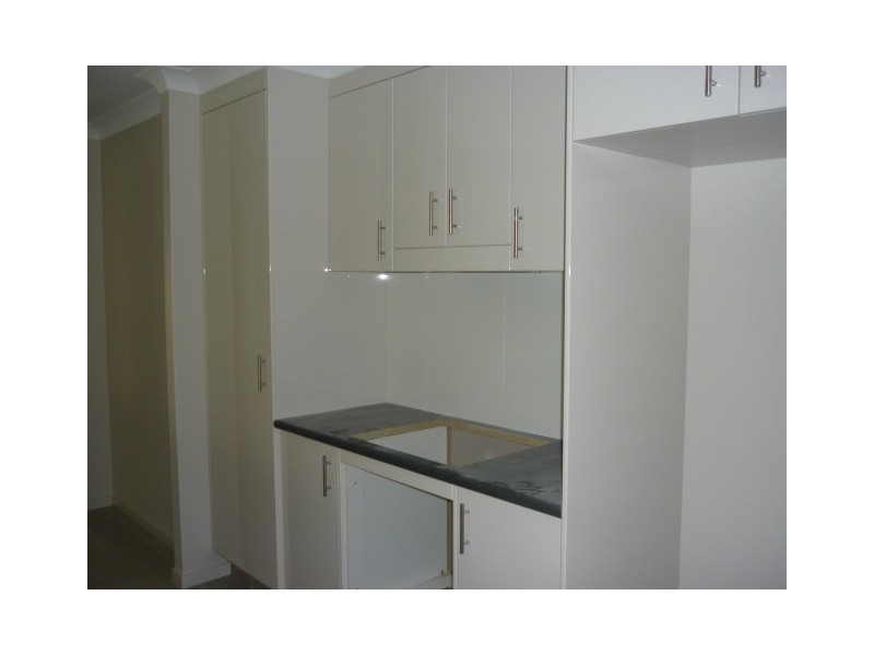 Pacific Pines QLD 4211