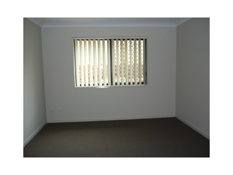 Pacific Pines QLD 4211