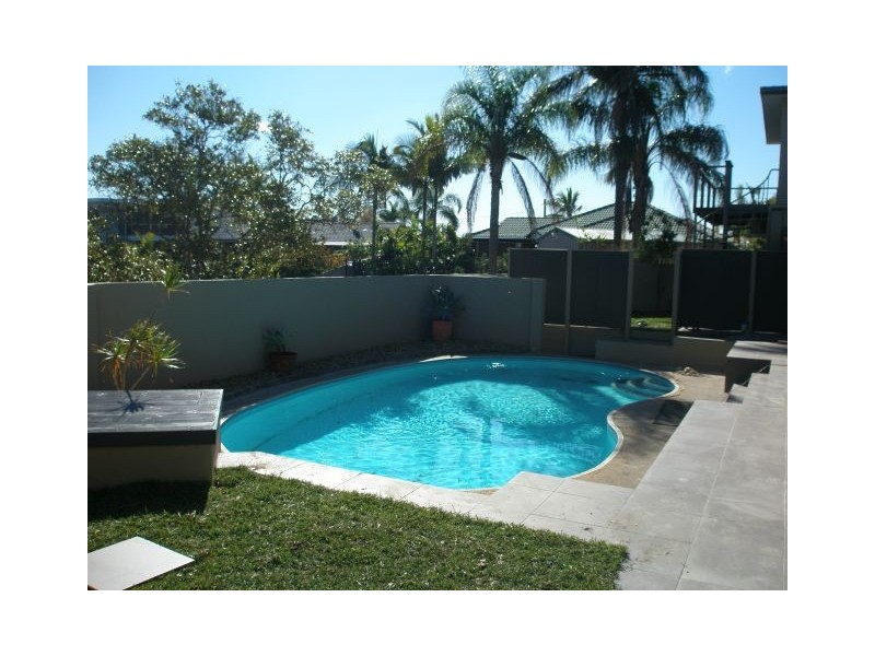 Broadbeach Waters QLD 4218