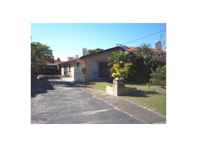 Chevron Island QLD 4217