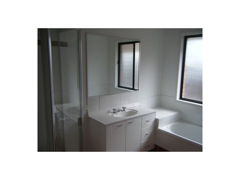 Pacific Pines QLD 4211